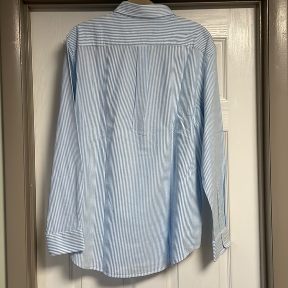 NWT Vineyard Vines Light Blue and White Pinstripe Long Sleeve Button Down Shirt - Picture 2 of 4